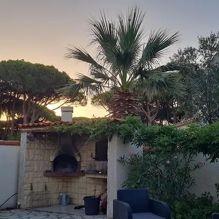 Dom wakacyjny Logement Entier, 200m Plage, Clim, Pmr *